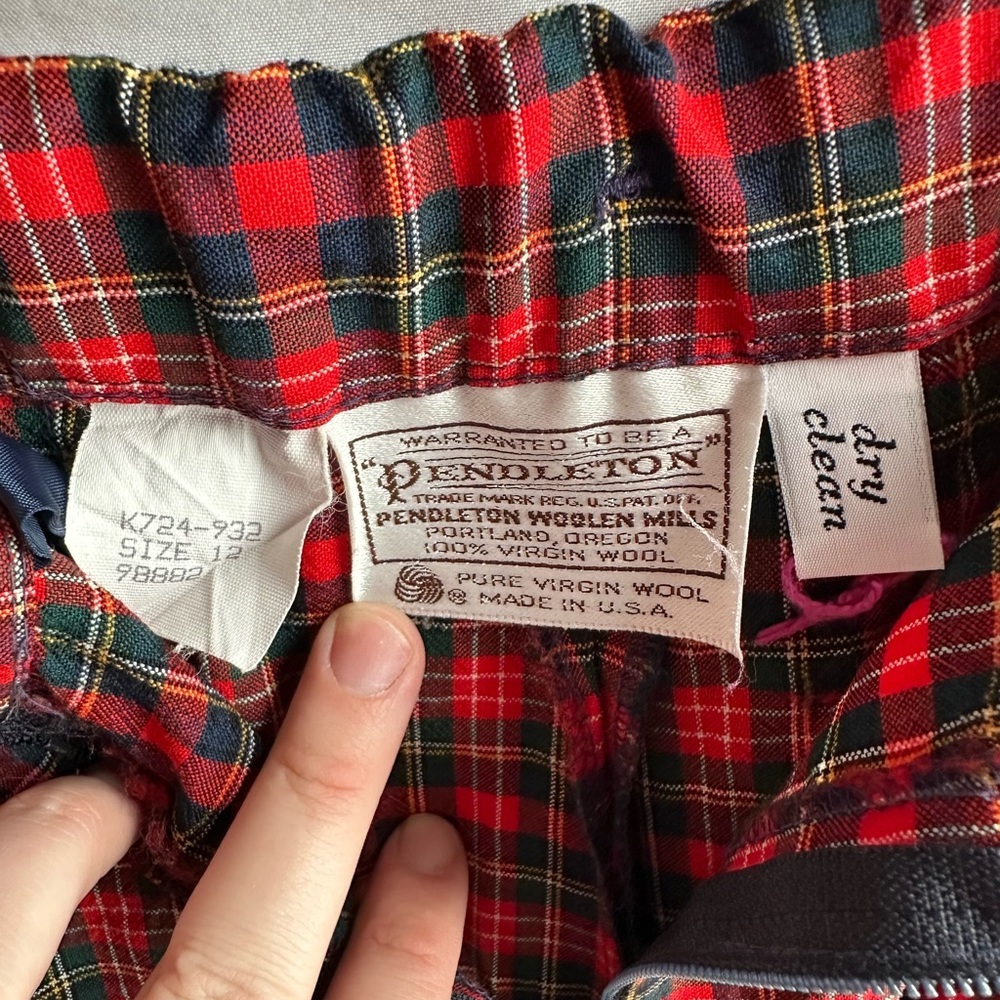 Vintage Pendleton Classic Red Green Plaid 100% Virgin Wool Pants Size 12 - Picture 3 of 3